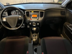 Kia Rio 1.4 Automat Kamrem bytt 0.56L/mil Lågmil