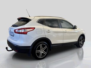 Nissan Qashqai 1.5 dCi N-Connecta 360° GPS Panorama 110hk