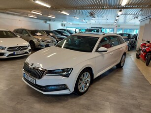 Skoda Superb iV Plug-in Hybrid Skinn, Panorama Drag