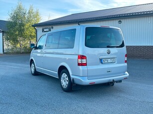 Volkswagen Caravelle 2.5 TDI 4Motion 9-SITS DRAG NYBES