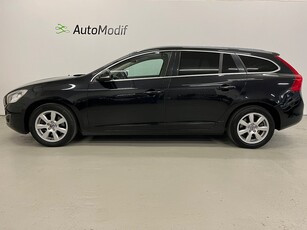 Volvo V60 D2 Summum Euro 5 KAMREM BYTT, NYBESIKTAD