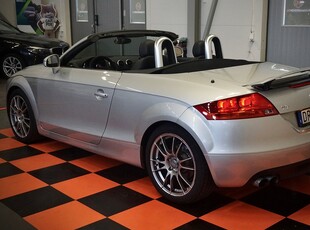 Audi TT Roadster / 1.8 TFSI / CAB / NYSERVAD / (160 HK)