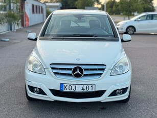 Mercedes-Benz B 180 116hk BlueEFFICIENCY | Lågmil | Nyservad