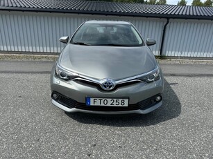 Toyota Auris Hybrid e-CVT Active, 1-brukare