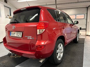 Toyota RAV4 2.0 VVT-i 4x4 152 hk Automat Drag