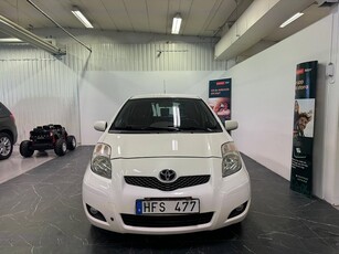 Toyota Yaris 5-dörrar 1.33 Dual | Keyless | Nybes | Värmare