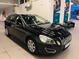 Volvo V60 DRIVe D2 Momentum Dvärm/Mok/Drag/Dubb/Kamremsbytt