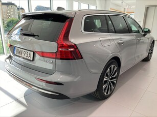 Volvo V60 T6 Core Bright *Rabattkampanj - Nu med premie!