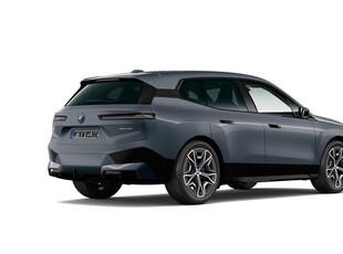 BMW iX xDrive50 Pano Drag B&W Luftfjädring Laser