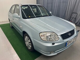 Hyundai Accent 5-dörrar 1.6/NYBESIKTIGAD/0%RÄNTA