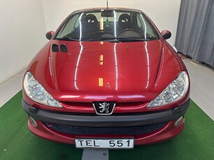 Peugeot 206 CC 2.0/NYBESIKTIGAD/0%RÄNTA