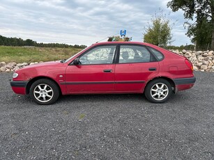 Toyota Corolla 1.4 VVT-i 16V Liftback ROSTIG! 17.500 mil