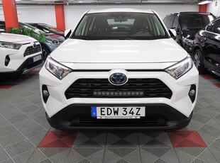 Toyota RAV4 Hybrid AWD-i E-CVT Active SoV Hjul MoK Värme Euro 6