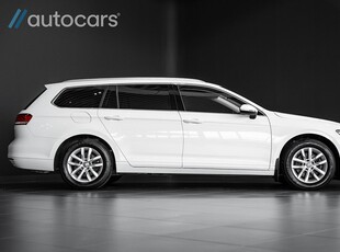 Volkswagen Passat Sportscombi TSI 150 Drag |Värmare| Cockpit