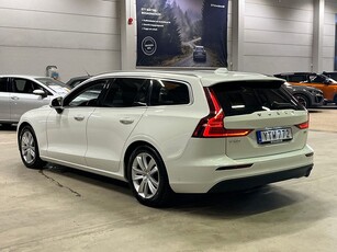 Volvo V60 D3 Mom Adv *Voc/S&V-hjul/Rattvärme*