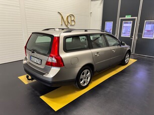 Volvo V70 2.0F Kinetic Ny Besiktigad Drag Endast 2 ägare !