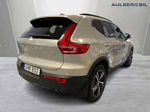 Volvo XC40 B3 FWD Bensin Plus Dark, Dragkrok Halvautomatisk