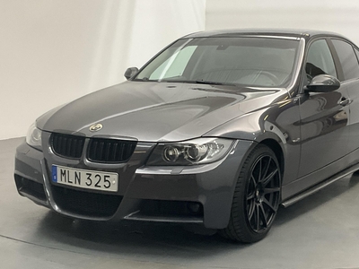 BMW 330i Sedan, E90 (258hk)