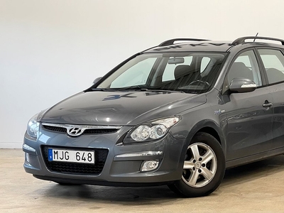 Hyundai i30 cw 1.6 CRDi | Kamkedja | Lågmil | 1-Ägare