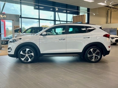 Hyundai Tucson 1.6 T-GDI 4WD / Premium / Glastak / Dragkrok / Vinterhjul