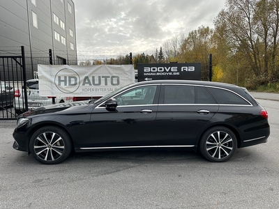 Mercedes-Benz E 300 de PLUG-IN Aut Panorama Skinn Burmester