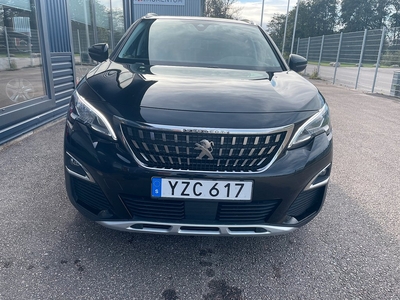 Peugeot 3008 Allure Puretech 130hk /Panorama/Dragkrok