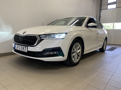 Skoda Octavia Kombi Ambition 1.0TSI 110hk M-Hev DSG | Dragkrok | Värma