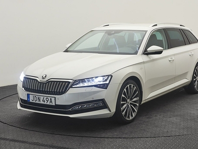 Skoda Superb iV Kombi Plug-In-Hybrid DSG L&K/Drag/P-värmare/DCC