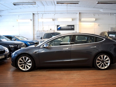 Tesla Model 3 Long Range AWD Drag Autopilot