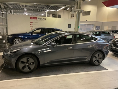 Tesla Model 3 Standard Range Plus AP 2.5 258hk