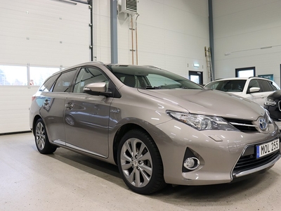 Toyota Auris Touring Sports Hybrid e-CVT M-Värm 136Hk