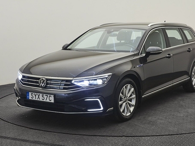 Volkswagen Passat Sportscombi GTE DSG Executive/Drag/P-värmare/Navigation