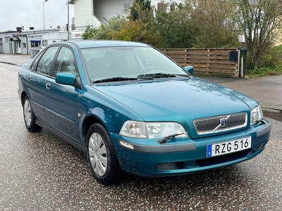 Volvo S40 1.8/ Ny Besiktigad/ 13000 mil/ En ägare