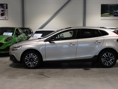 Volvo V40 Cross Country D3 150HK Momentum VOC/Fullservad