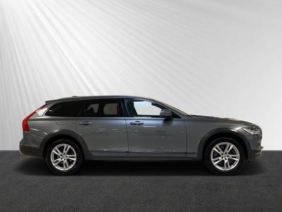 Volvo V90 Cross Country D4 AWD