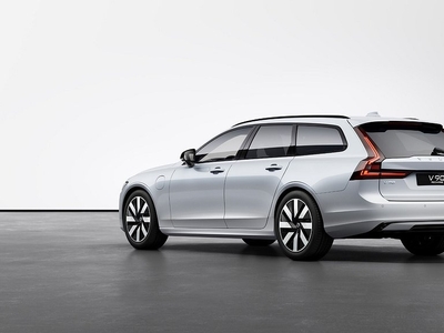 Volvo V90 Recharge T6 Plus Dark