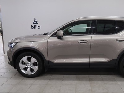 Volvo XC40 B4 AWD Bensin Momentum Advanced SE | 360-kamera