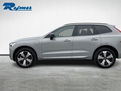 Volvo XC60 Recharge T6 Plus Dark Edition.