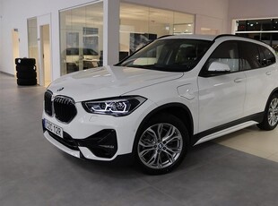 BMW X1xDrive25e Sport Line Navi Head-Up Backkamera HiFi Drag Leasebar 2021, SUV