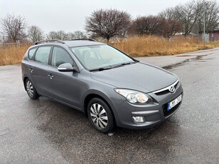 Hyundai i30 cw 1.6 Automat