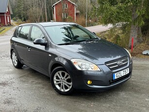 Kia CEED cee'd 1.6 CRDi ECO. Drag & Motorvärmare, Fullservad