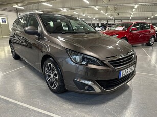 Peugeot 308 SW 2.0 HDi FAP Allure Nykamrem Nybesiktad Panora