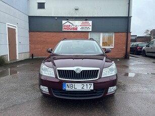 Skoda Octavia Kombi 1.6 TDI Elegance Euro 5 (ny kamrem)