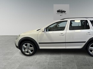 Skoda Octavia Scout 2.0 TDI 4x4 Scout|P-sensor|Nyserv|Drag