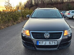 Volkswagen Passat Variant 1.4 TGI EcoFuel Sport-Line Ny-bes GPS