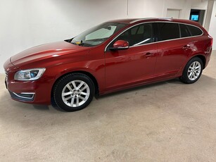 Volvo V60 D4 Geartronic Summum Dragkrok Volvo on Call 190Hk