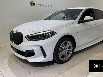 BMW 118M Sport Navi Fartpilot HiFi Rattvärme Tonade Rutor Automat 2024, Halvkombi