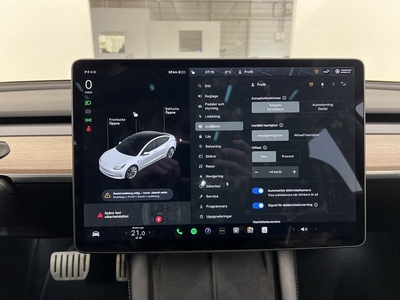 Tesla Model 3 Performance