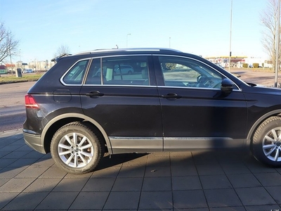 Volkswagen Tiguan1.4 TSI 4MOTION Premium Aut Drag Svensksåld 2018, SUV