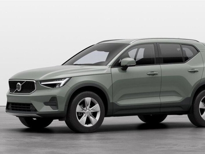 Volvo XC40B4 2024, SUV